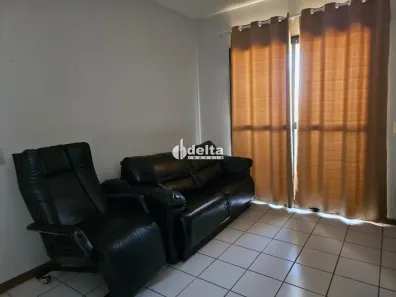 Apartamento com 2 Quartos para alugar, 85m² no Fundinho, Uberlândia