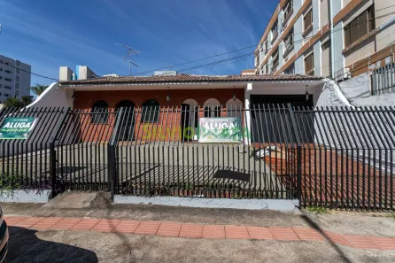 Ponto Comercial com 11 Quartos para alugar, 453m² no Zona 07, Maringá