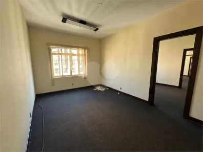 Sala Comercial para alugar, 61m² no Liberdade, São Paulo