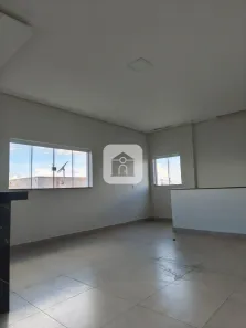 Imóvel Comercial com 3 Quartos à venda, 200m² no Brasília, Araguari