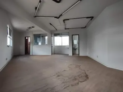 Sala Comercial para alugar, 78m² no Santa Efigênia, Belo Horizonte