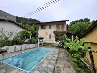 Casa com 6 Quartos à venda, 640m² no Meudon, Teresópolis