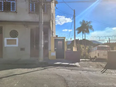 Casa com 3 Quartos para alugar, 148m² no Lourdes, Juiz de Fora