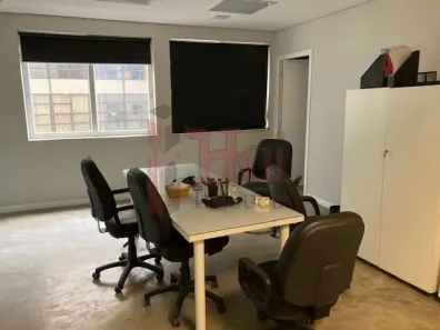Sala Comercial à venda, 150m² no República, São Paulo
