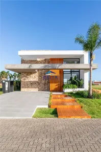 Casa de Condomínio com 3 Quartos à venda, 217m² no Torres, Torres