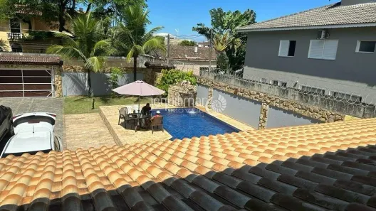 Casa com 6 Quartos à venda, 220m² no Jardim Virgínia, Guarujá