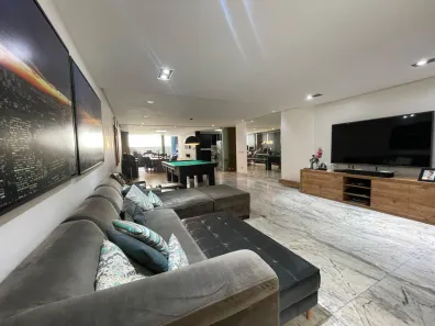Sobrado com 3 Quartos à venda, 390m² no Centro, Juiz de Fora