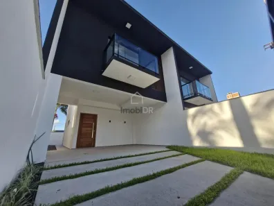 Sobrado com 3 Quartos à venda, 136m² no Itacolomi, Balneário Piçarras