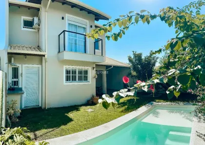 Casa com 3 Quartos à venda, 160m² no Rio Tavares, Florianópolis