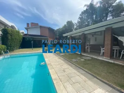 Sobrado com 4 Quartos à venda, 384m² no Jardim Leonor, São Paulo