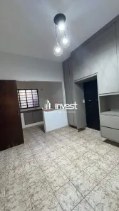 Casa com 2 Quartos para alugar, 195m² no Bom Retiro, Uberaba