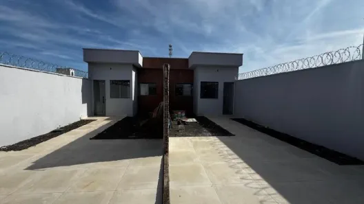 Casa com 2 Quartos à venda, 65m² no Shopping Park, Uberlândia
