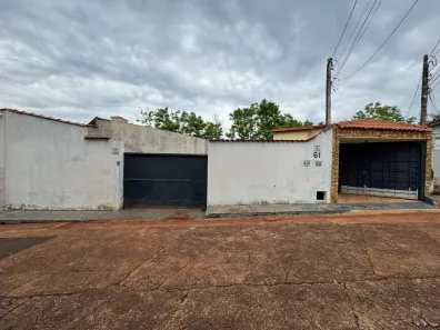Sobrado com 4 Quartos à venda, 236m² no Sumarezinho, Ribeirão Preto