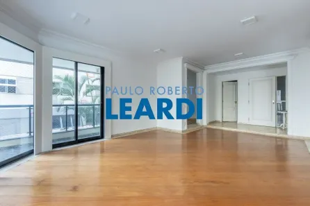 Apartamento com 3 Quartos à venda, 200m² no Santa Cecília, São Paulo
