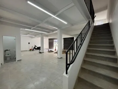 Ponto Comercial para alugar, 260m² no Centro, Juiz de Fora