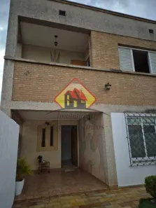 Sobrado com 4 Quartos à venda, 300m² no Vila São José, Taubaté