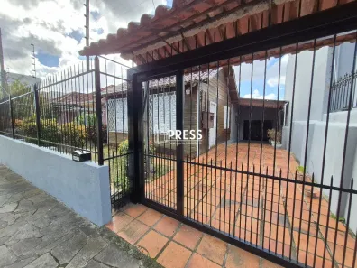 Casa com 3 Quartos à venda, 200m² no Medianeira, Porto Alegre