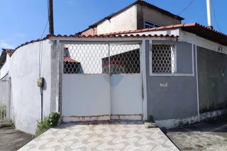 Casa com 2 Quartos à venda, 184m² no Bangu, Rio de Janeiro