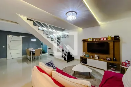 Casa com 3 Quartos à venda, 200m² no Parque Sevilha, São Paulo