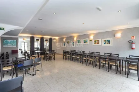 Sala Comercial para alugar, 150m² no Petrópolis, Porto Alegre