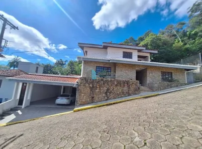 Casa com 5 Quartos à venda, 348m² no Córrego Grande, Florianópolis
