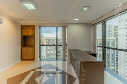 Sala Comercial à venda, 170m² no Água Verde, Curitiba