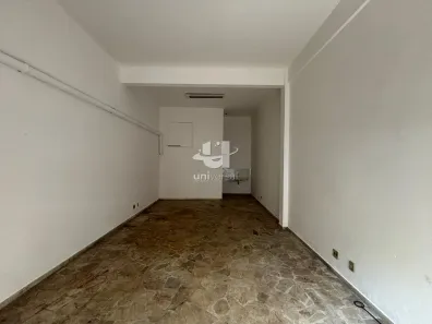 Ponto Comercial para alugar, 70m² no Centro, Juiz de Fora