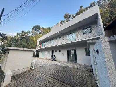 Apartamento com 1 Quarto para alugar, 25m² no Azambuja, Brusque