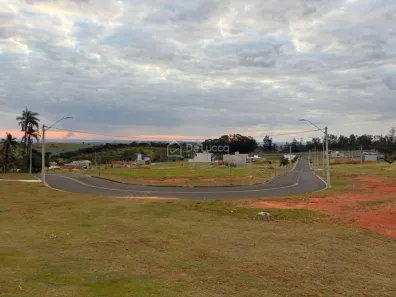 Lote/Terreno à venda, 428m² no Colinas do Castelo, Jaguariúna