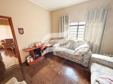 Casa com 2 Quartos à venda, 217m² no Bairro das Bandeiras, Araçatuba