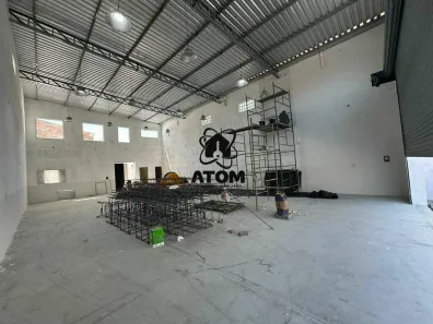 Galpão/Depósito/Armazém para alugar, 300m² no Vila São Geraldo, Taubaté