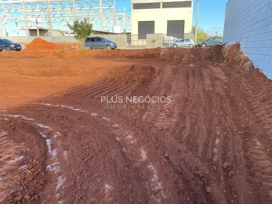 Lote/Terreno à venda, 1337m² no Parque Industrial Prestes (Éden), Sorocaba