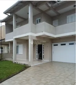Sobrado com 4 Quartos à venda, 220m² no Atlantida Sul, Osório