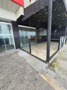 Ponto Comercial para alugar, 93m² no Cavaleiros, Macaé