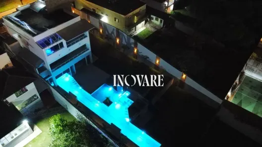 Casa com 3 Quartos para venda ou aluguel, 516m² no Cidade Jardim, Uberlândia