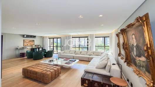 Apartamento com 3 Quartos à venda, 182m² no Água Verde, Curitiba