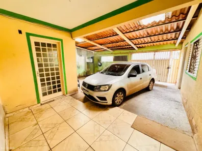 Casa com 5 Quartos à venda, 150m² no Santa Maria, Brasília