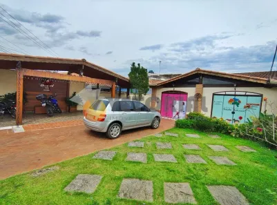 Casa de Condomínio com 2 Quartos para alugar, 70m² no Centro, Caraguatatuba