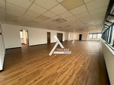 Prédio Comercial para alugar, 200m² no Cidade Monções, São Paulo