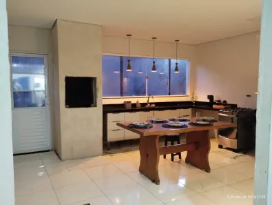 Casa de Condomínio com 3 Quartos à venda, 70m² no Jardim Imperial, Cuiabá