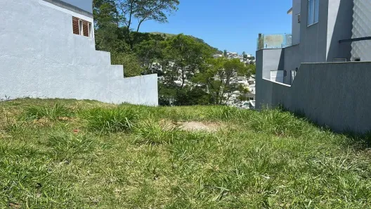 Lote/Terreno à venda, 302m² no Lagoa, Macaé