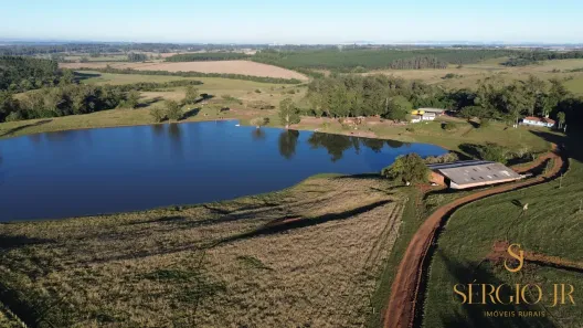 Fazenda/Sítio com 4 Quartos à venda, 185000000m² no , Triunfo