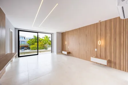 Casa de Condomínio com 5 Quartos para alugar, 498m² no Recreio dos Bandeirantes, Rio de Janeiro