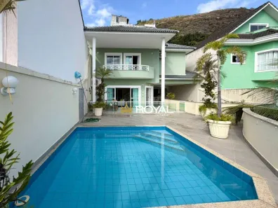 Casa de Condomínio com 3 Quartos à venda, 228m² no Taquara, Rio de Janeiro