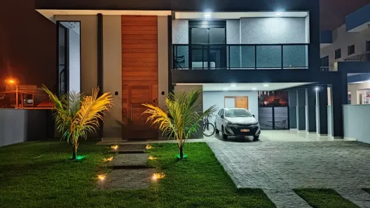 Casa de Condomínio com 4 Quartos à venda, 237m² no São João do Rio Vermelho, Florianópolis