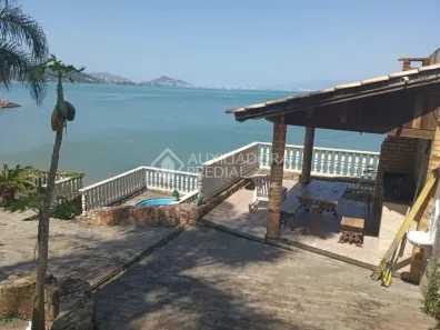 Casa com 3 Quartos à venda, 300m² no Sambaqui, Florianópolis
