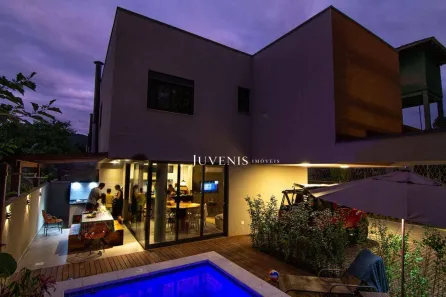 Casa com 3 Quartos à venda, 202m² no Camburi, São Sebastião