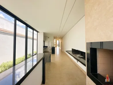 Casa de Condomínio com 3 Quartos à venda, 217m² no Gávea, Uberlândia