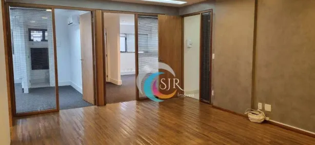 Sala Comercial para alugar, 120m² no Vila Olímpia, São Paulo