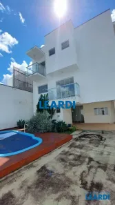 Sobrado com 3 Quartos à venda, 374m² no Jardim Europa, Poços de Caldas